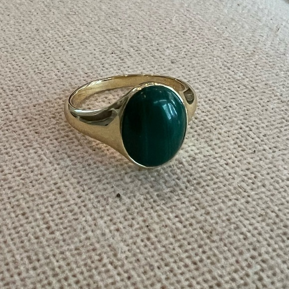 Lou Gemstone Ring - Malachite - Picture 5 of 5